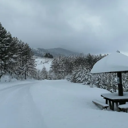 Four Seasons Chalet *